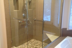 door panel with return on tub deck